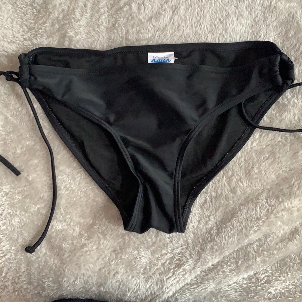Bottoms from aqua